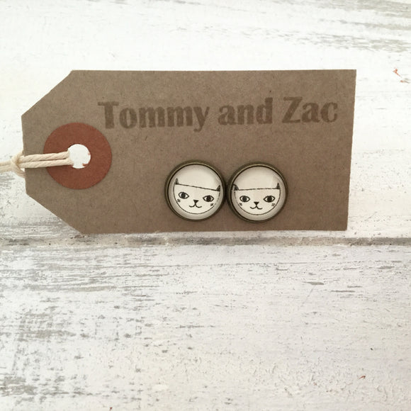 Cabochon Dangly & Stud Earrings / Natural Graphic Cat Face / Black And White